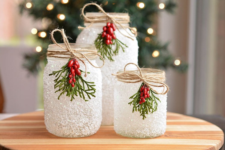 DIY mason jar Christmas decorations