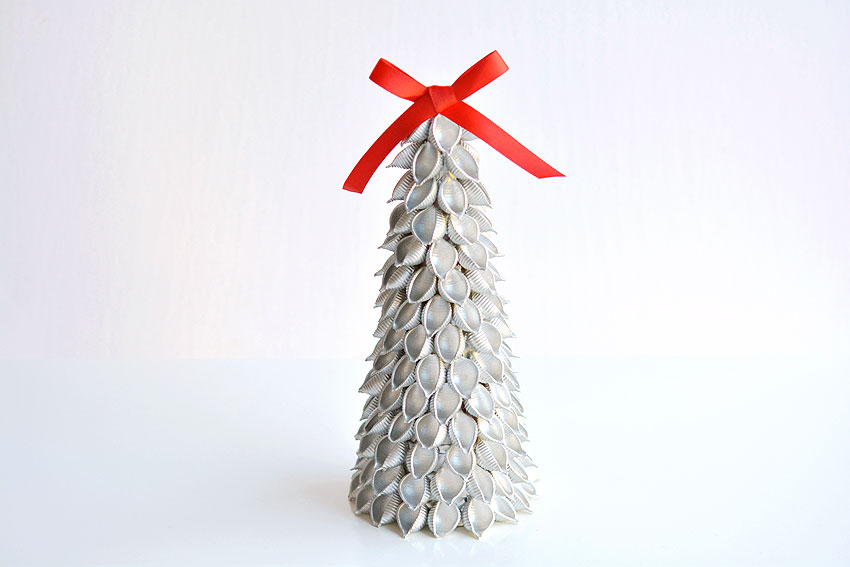 DIY Christmas Tree Craft from Plastic Spoons! 