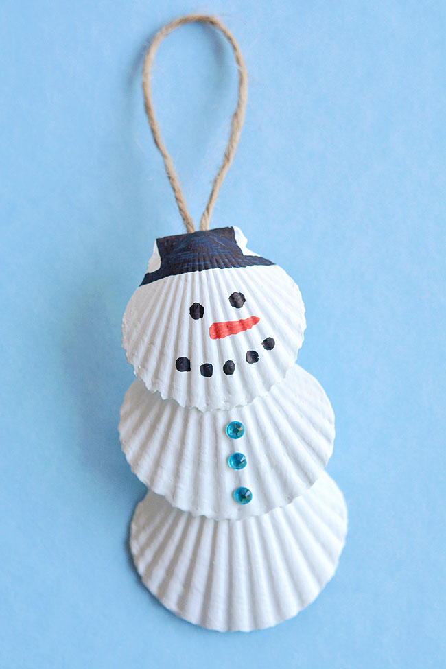 Seashell snowman ornament