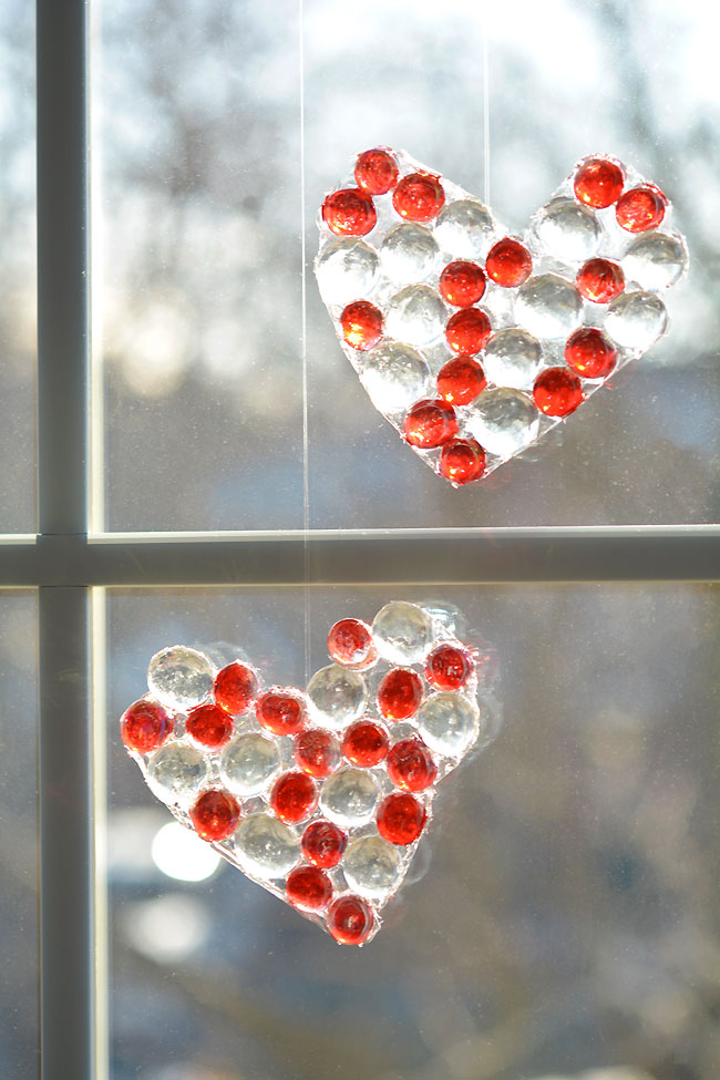 Heart suncatchers made from flat glass beads