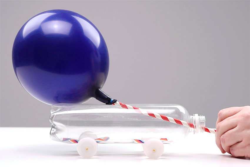 How to make A balloon car with a water bottle. easy homemade balloon car 