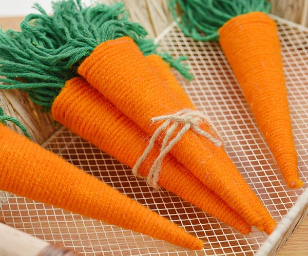 How to Make Yarn Carrots