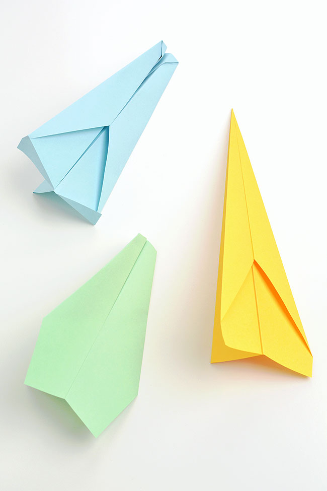 Three fast paper airplane designs that fly far