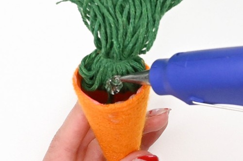 Yarn Carrot Craft