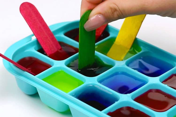 Ice Painting: Learn How to Paint with Ice Cubes!