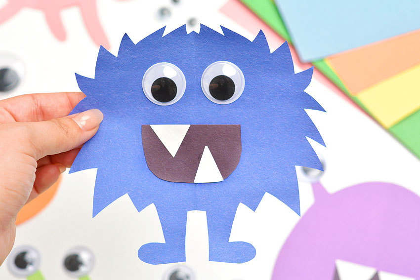 Easy monster craft made with construction paper
