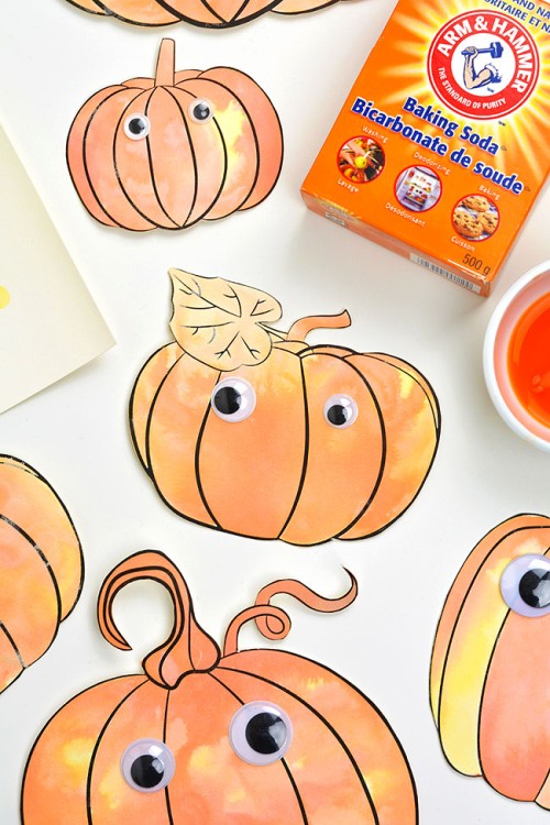 Halloween Crafts for Kids - Pumpkin Fizzy Art