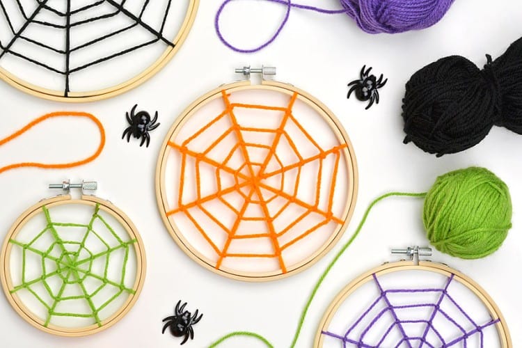 Yarn Spider Web Craft DIY yarn spider web