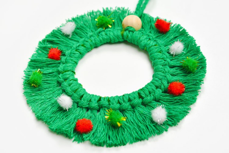Macrame wreath ornament tutorial
