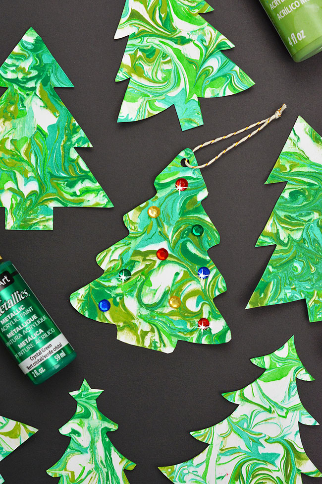 Marbled Christmas tree painting art craft for kids