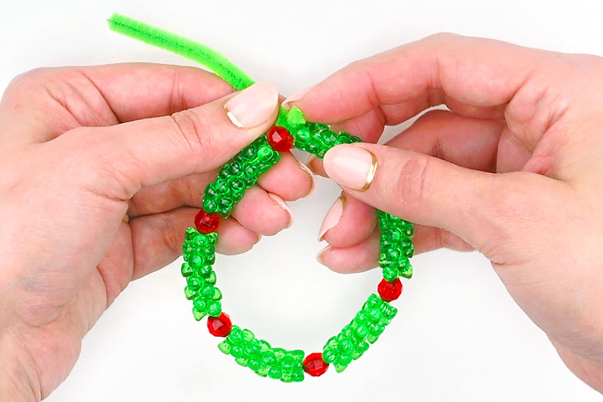 17 - Transparent Christmas Red Tri Beads