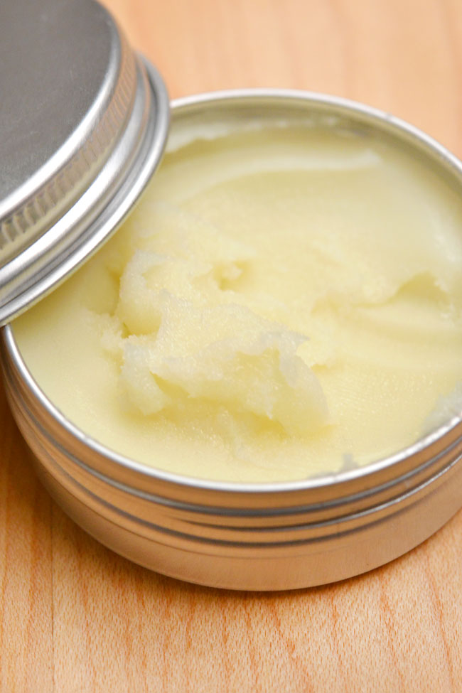 Soft and fluffy homemade cuticle nail cream