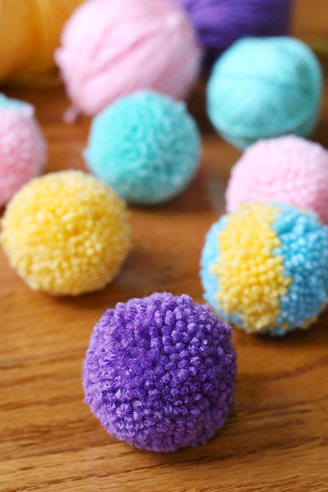 Beautiful and colourful DIY pom poms