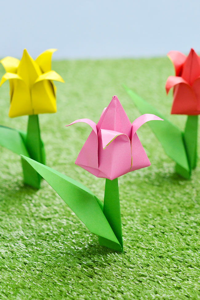 Easy tulip origami