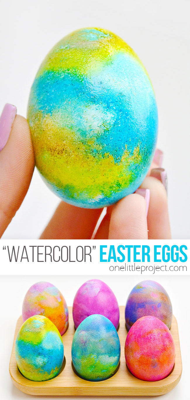 Watercolor look on Easter eggs made with food coloring