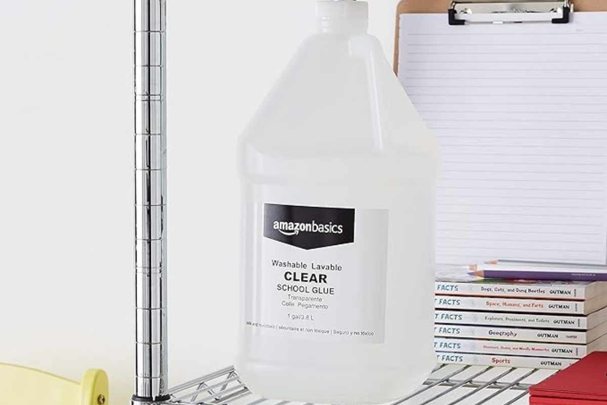 Amazon Basics all purpose clear school glue