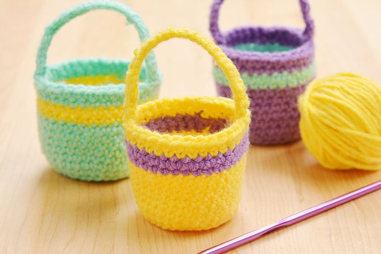 Crochet Easter baskets