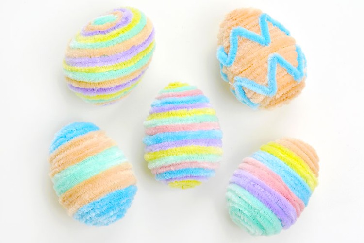 Pipe cleaner eggs