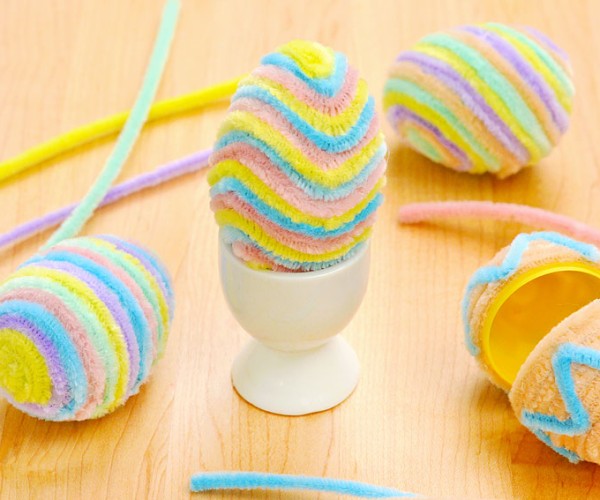 Wrapped Pipe Cleaner Eggs