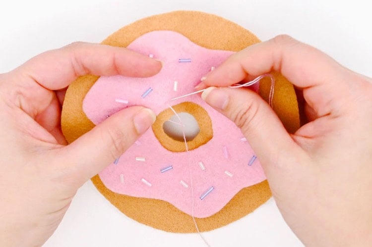 Felt Donuts Pattern How To Make A Felt Donut Free Template