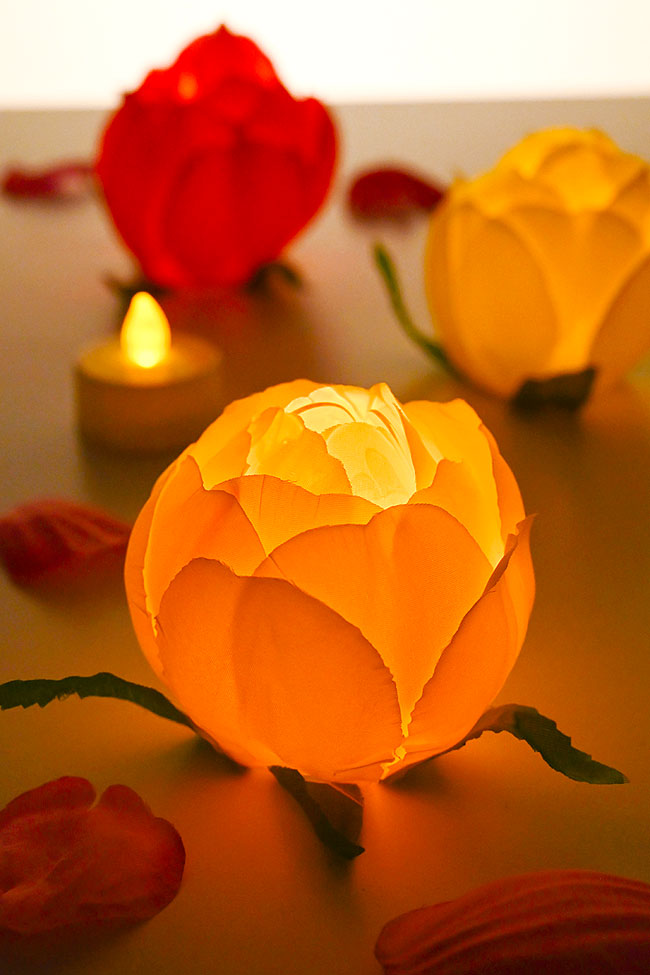 Beautiful glowing flower tealight made with plastic spoons and petals