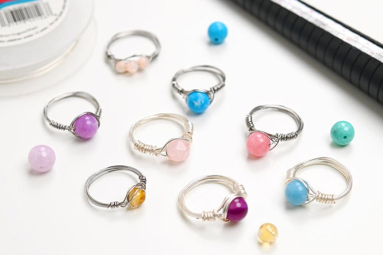Wire Wrapped Rings How to make wire wrapped rings with beads