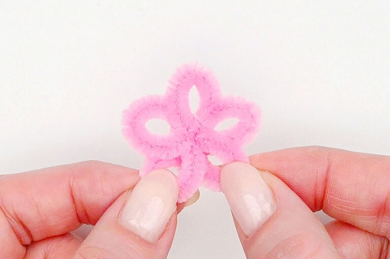 Pipe Cleaner Flower Headband Cute and Easy DIY Hair Bands!