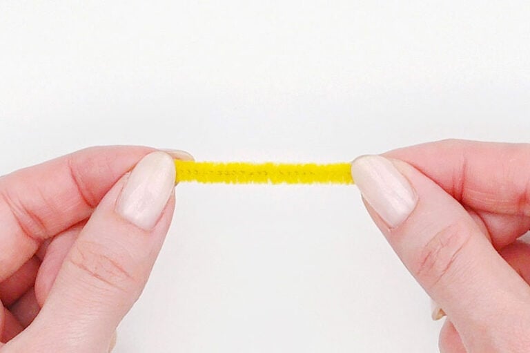 Pipe Cleaner Flower Headband Cute and Easy DIY Hair Bands!