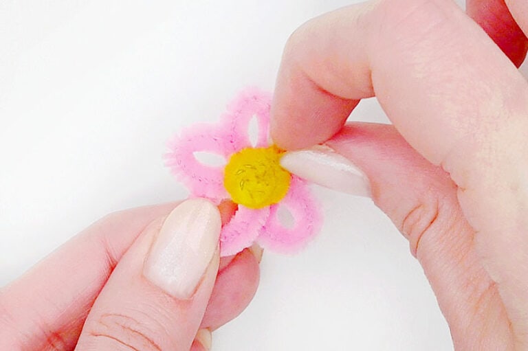 Pipe Cleaner Flower Headband Cute and Easy DIY Hair Bands!