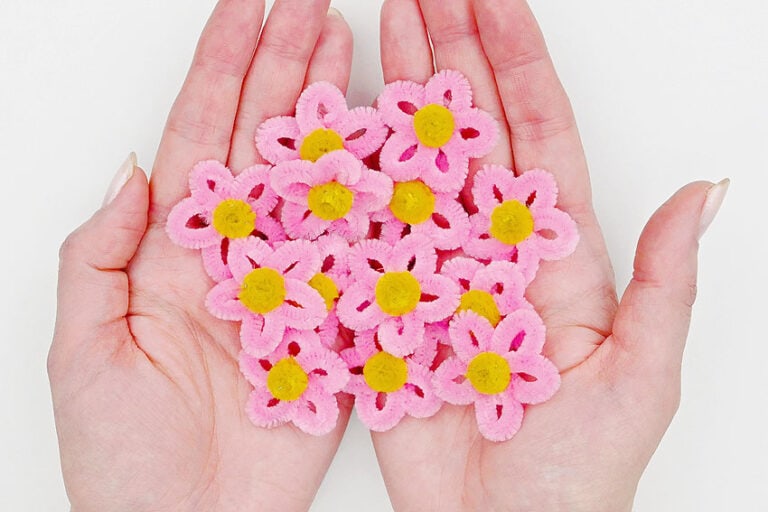 Pipe Cleaner Flower Headband Cute and Easy DIY Hair Bands!