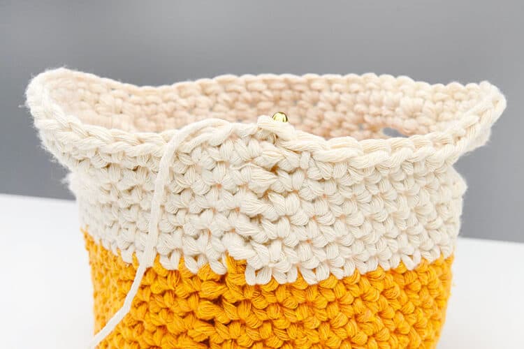 Free Crochet Basket Pattern - Easy Tutorial for Beginners