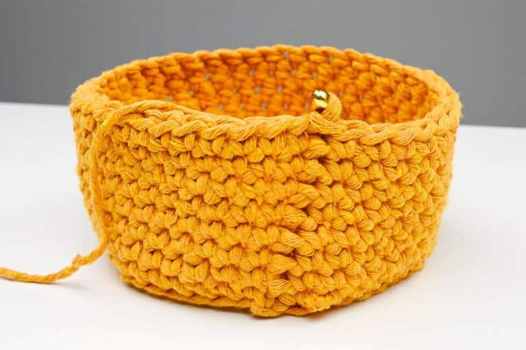 Free Crochet Basket Pattern - Easy Tutorial for Beginners