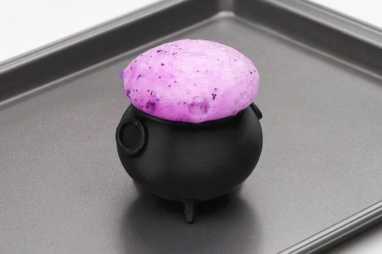 Fizzy Witch Cauldron - Fun Bubbling Brew Experiment for Kids