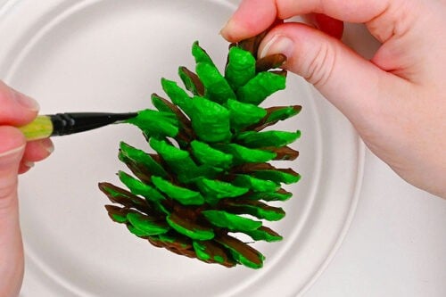 Pine Cone Christmas Tree