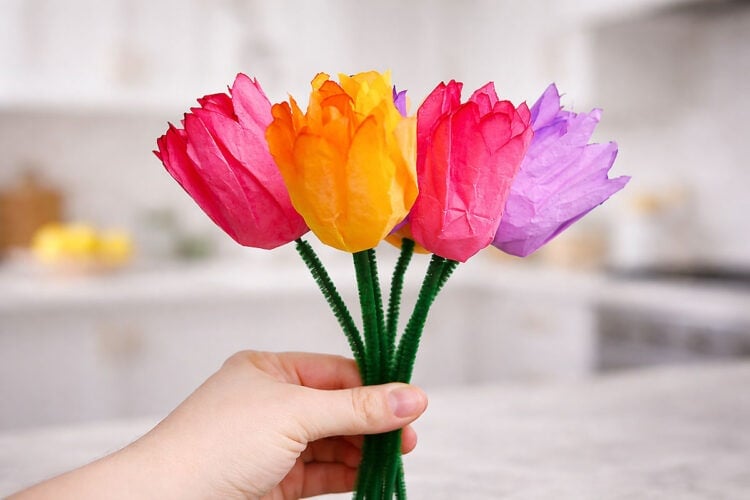 Coffee Filter Tulips DIY coffee filter tulip craft