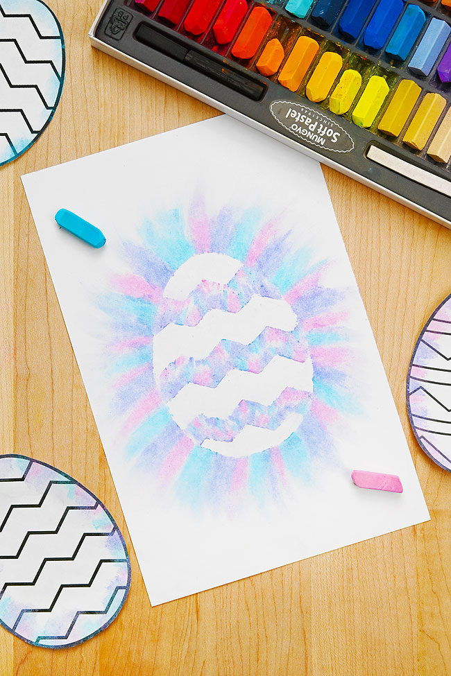 Easter Egg Chalk Art Chalk art Easter egg with a pattern