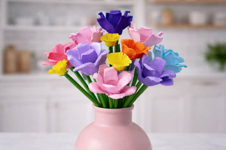 Egg Carton Flowers Egg carton flower bouquet