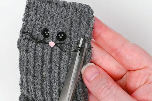 Loom Knit Cat