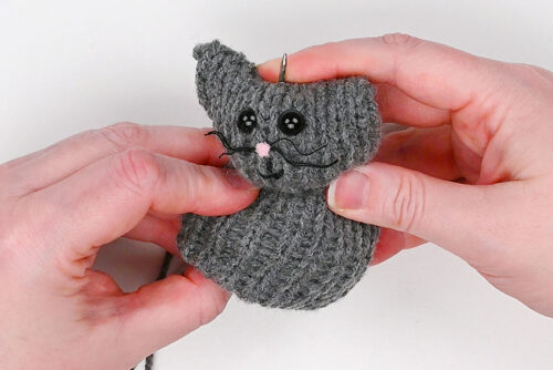 Loom Knit Cat