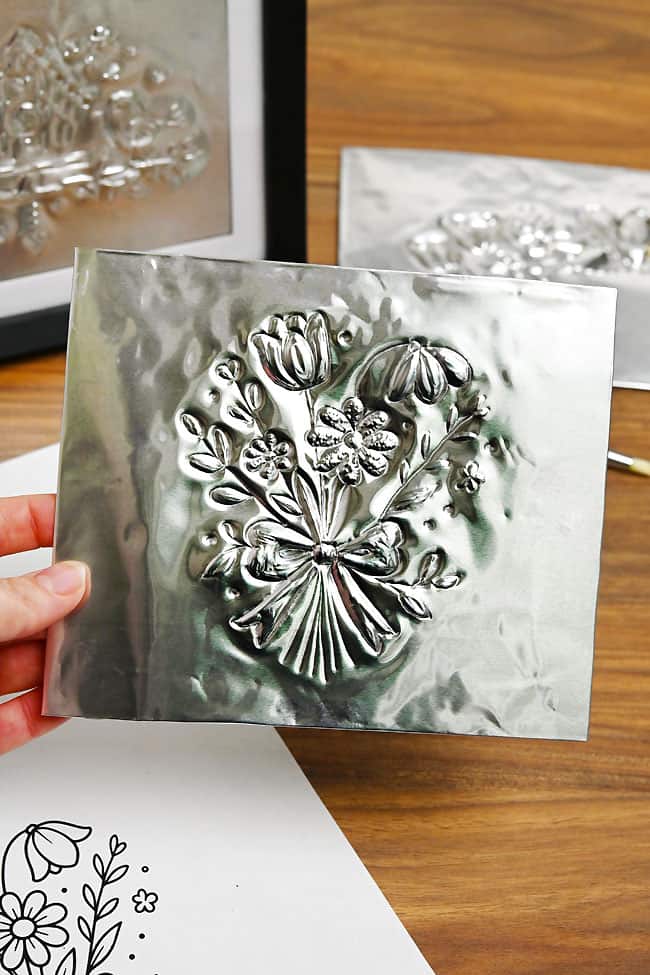 Metal embossing flower bouquet design