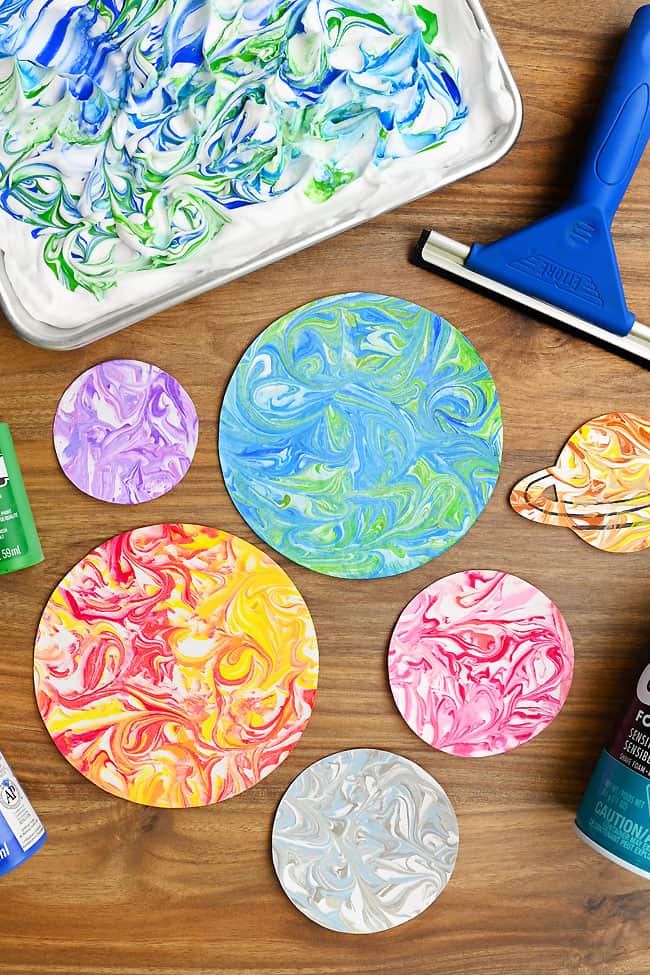 Marbled Planets Colourful marbled planets with supplies to make them