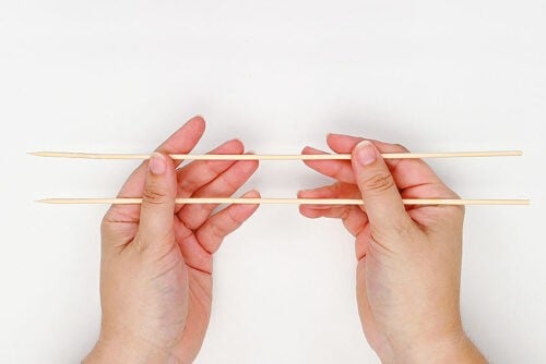 Moving Paper Caterpillar