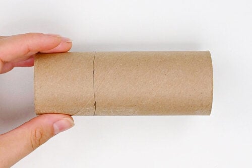 Yarn Wrapped Paper Roll Bracelets