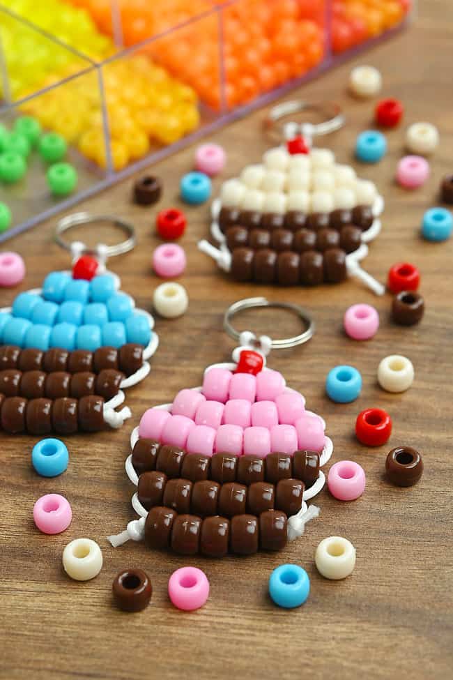Pony Bead Patterns Cupcake Pony bead cupcakes with craft supplies to make more