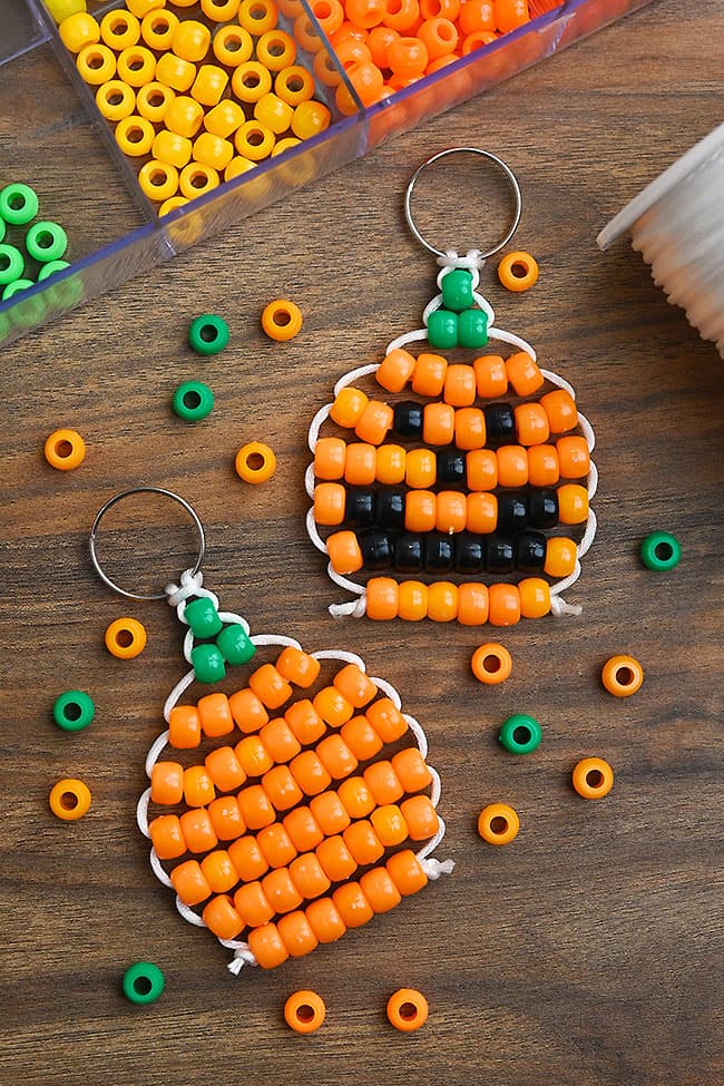 Pony Bead Pumpkins Jack-o-lantern and pumpkin keychains made with pony beads